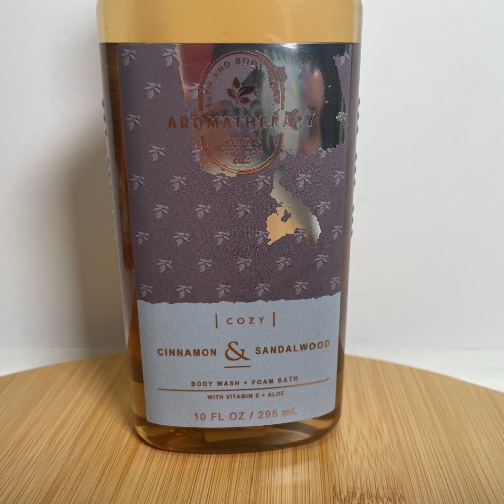 Bath & Body Works Aromatherapy Cozy Cinnamon Sandalwood Body Wash Foam Bath - Picture 2 of 5